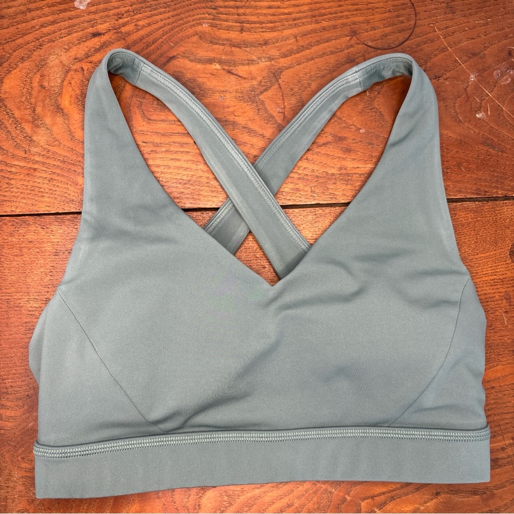 Lululemon Envital Sports Bra Medium Support B/C Cup, Utility sage, Size 4